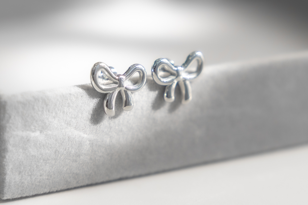 귀걸이 蝴蝶結耳環 / 銀色