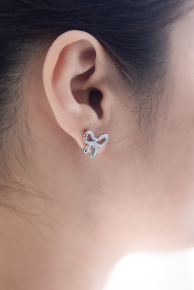 귀걸이 蝴蝶結耳環 / 銀色