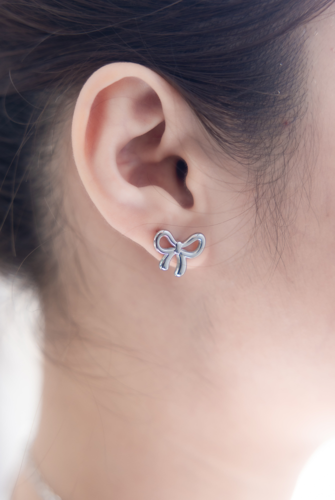 귀걸이 蝴蝶結耳環 / 銀色