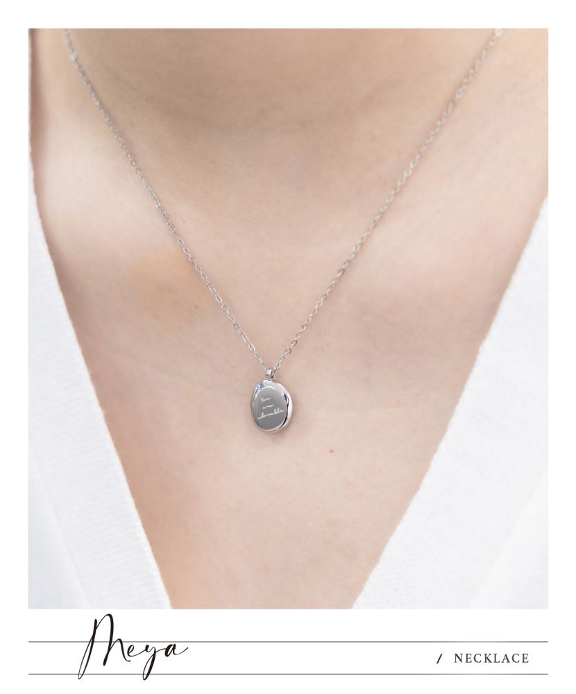 목걸이 小扁石狀墜飾項鍊 / 銀色