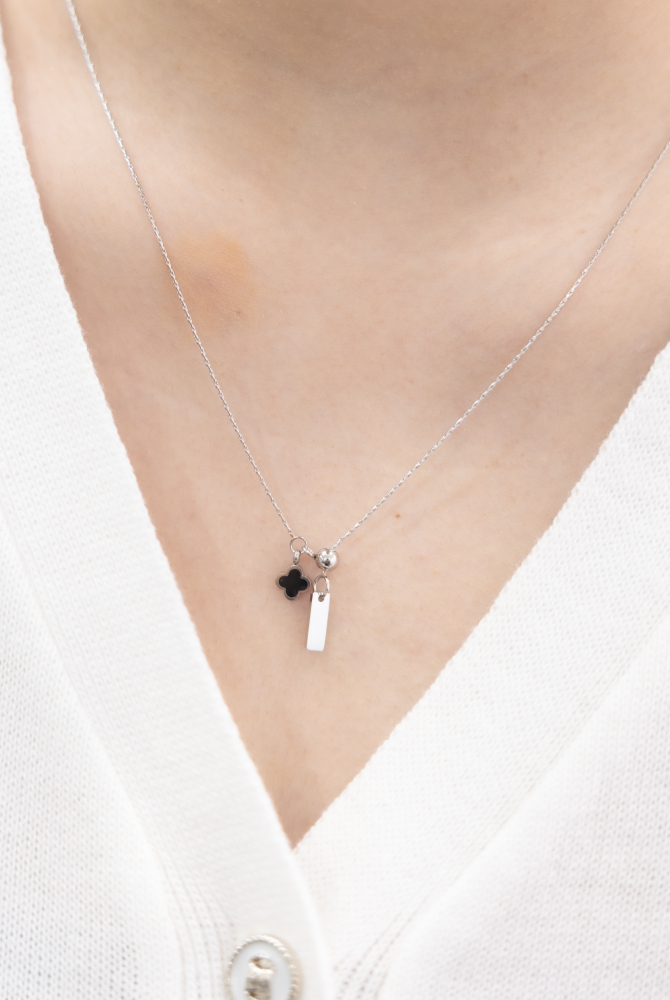 목걸이 黑色四葉花朵Ｙ字極細威尼斯鍊 / 銀色