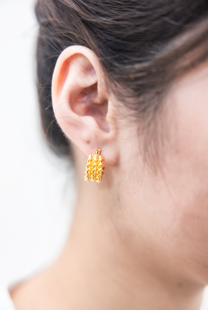 귀걸이 麻花圈圈型耳環 / 金色