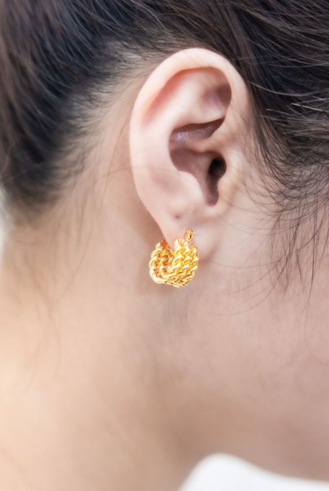 귀걸이 麻花圈圈型耳環 / 金色