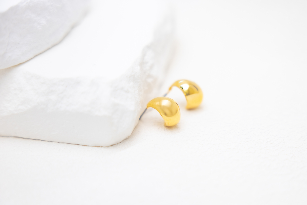 귀걸이 寬版彎曲月亮耳環 / 金色