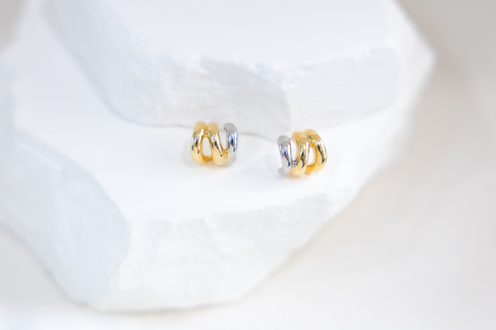 귀걸이 金銀雙色小半圓弧耳環