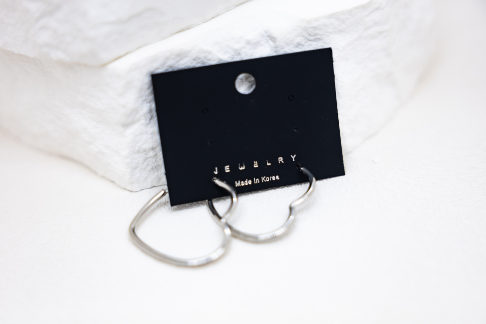 귀걸이 空心愛心圈型耳環 / 銀色