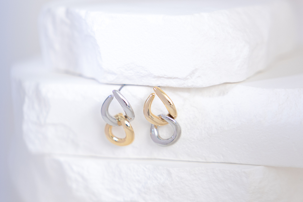 귀걸이 金銀雙色扁寬空心小水滴耳環