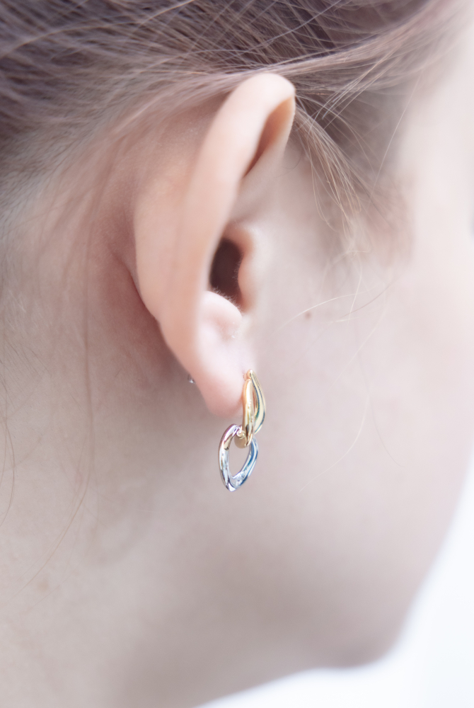 귀걸이 金銀雙色扁寬空心小水滴耳環