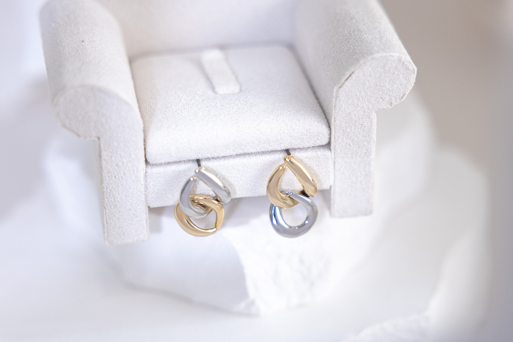 귀걸이 金銀雙色扁寬空心小水滴耳環