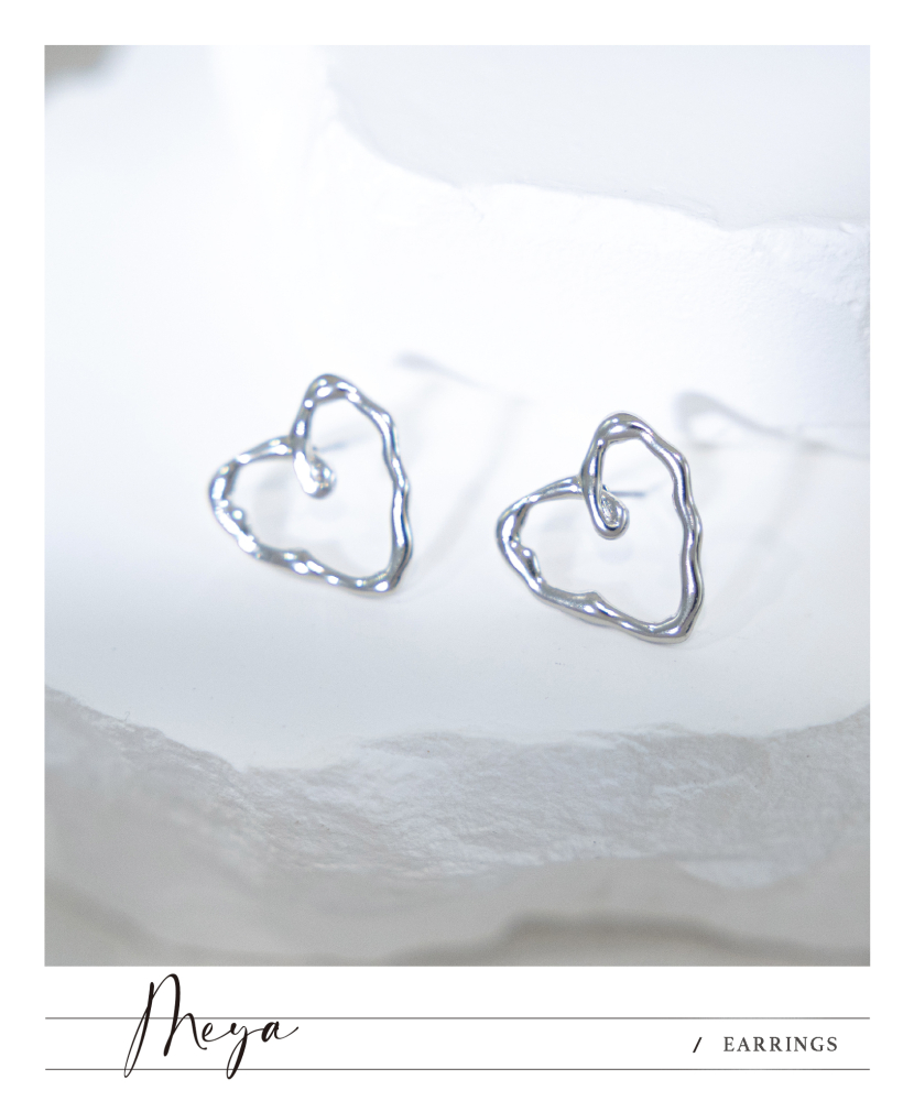 귀걸이 平空心愛心耳環 / 銀色