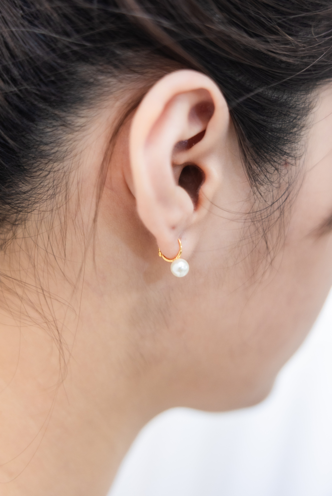 귀걸이 單顆珍珠圈型耳環 / 金色
