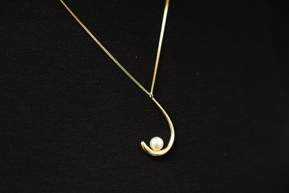 목걸이 垂掛金色圓勾單顆珍珠極細喜平鍊 / 金色