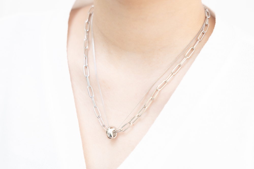 목걸이 甜甜圈狀圓圈束起雙層鍊 / 銀色