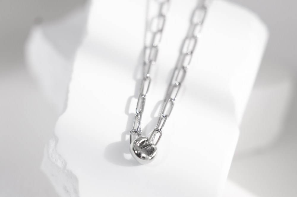 목걸이 甜甜圈狀圓圈束起雙層鍊 / 銀色