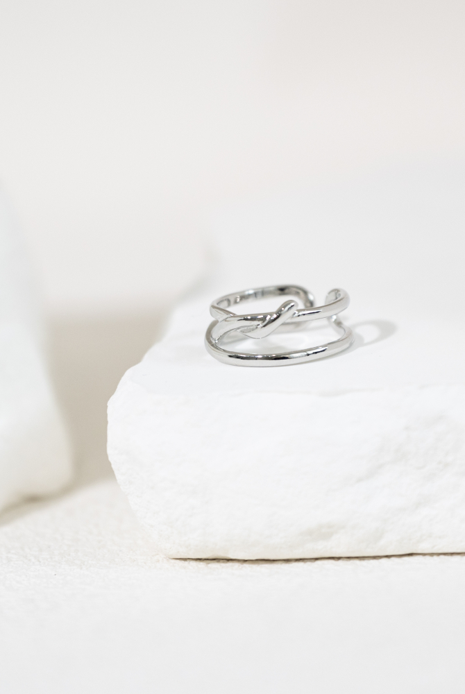 반지 雙層纏繞相連開口式戒指 / 銀色