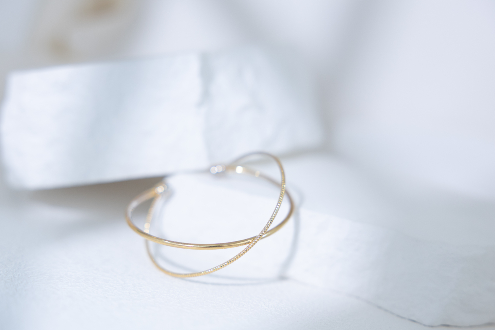 팔찌 細條交叉螺旋造型開口式手環 / 金色