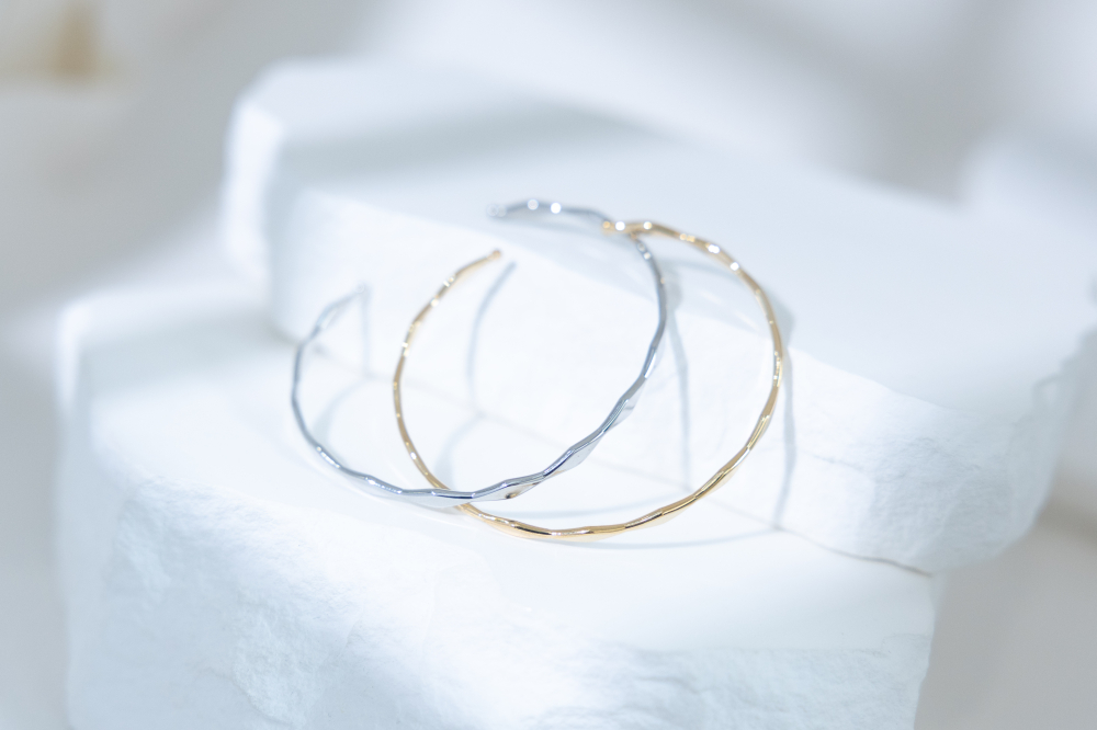 팔찌 細條菱形相連開口式手環 / 銀色