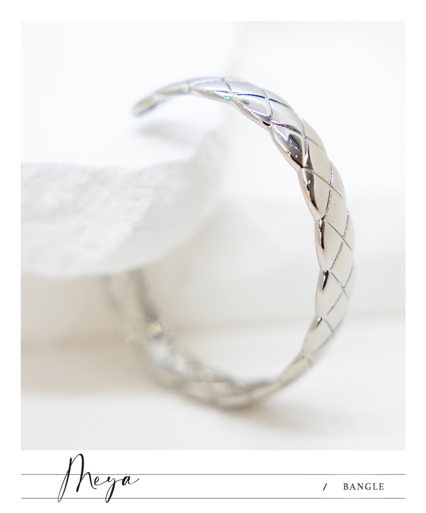 팔찌 菱格線分割開口式手環 / 銀色