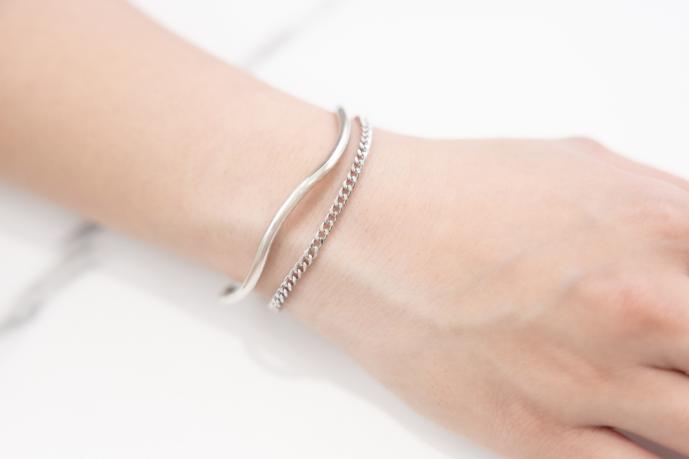 팔찌 細波浪造型喜平鍊雙層開口式手環 / 銀色
