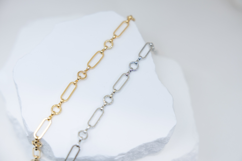 팔찌 橢圓形小圓形手鍊 / 銀色