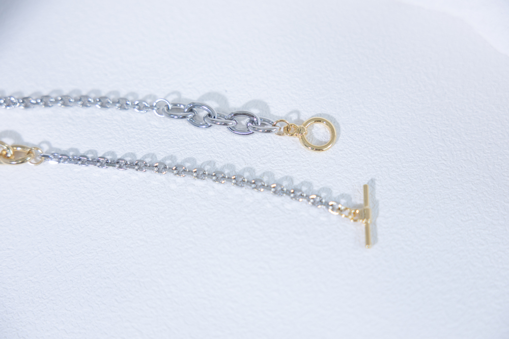 발찌 粗小豆鍊多個粗橢圓相連OT扣手鍊 / 銀色