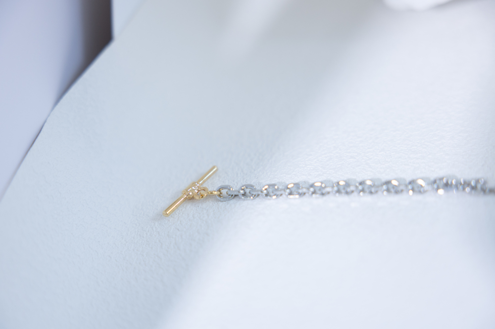 발찌 粗小豆鍊多個粗橢圓相連OT扣手鍊 / 銀色