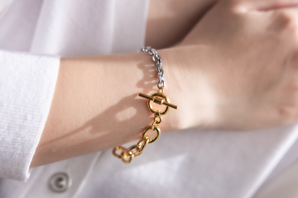 발찌 金銀雙色粗小豆鍊多個粗橢圓相連OT扣手鍊