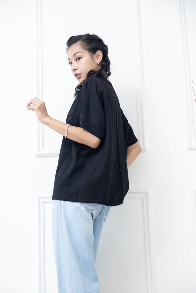 긴팔 左胸小口袋 一顆鈕扣寬版長袖上衣 / 黑色