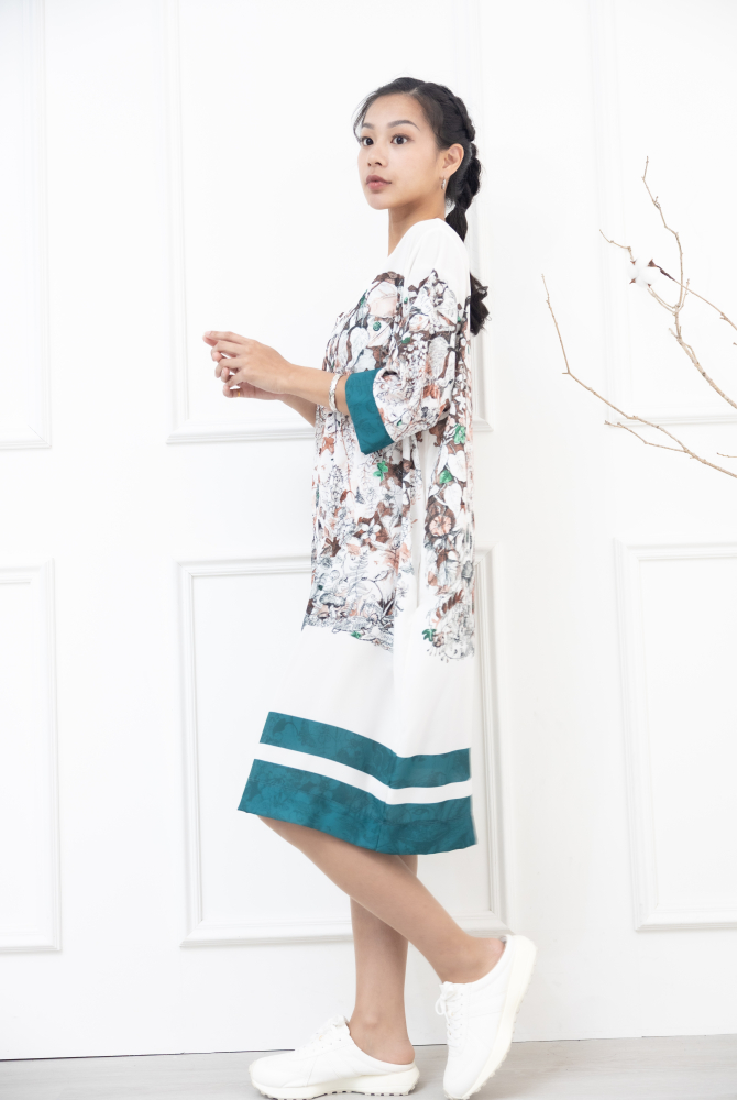 원피스 橘綠花材袖子裙襬深藍色七分袖洋裝 / 深綠色