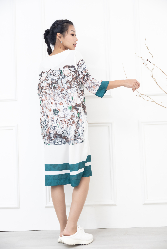 원피스 橘綠花材袖子裙襬深藍色七分袖洋裝 / 深綠色