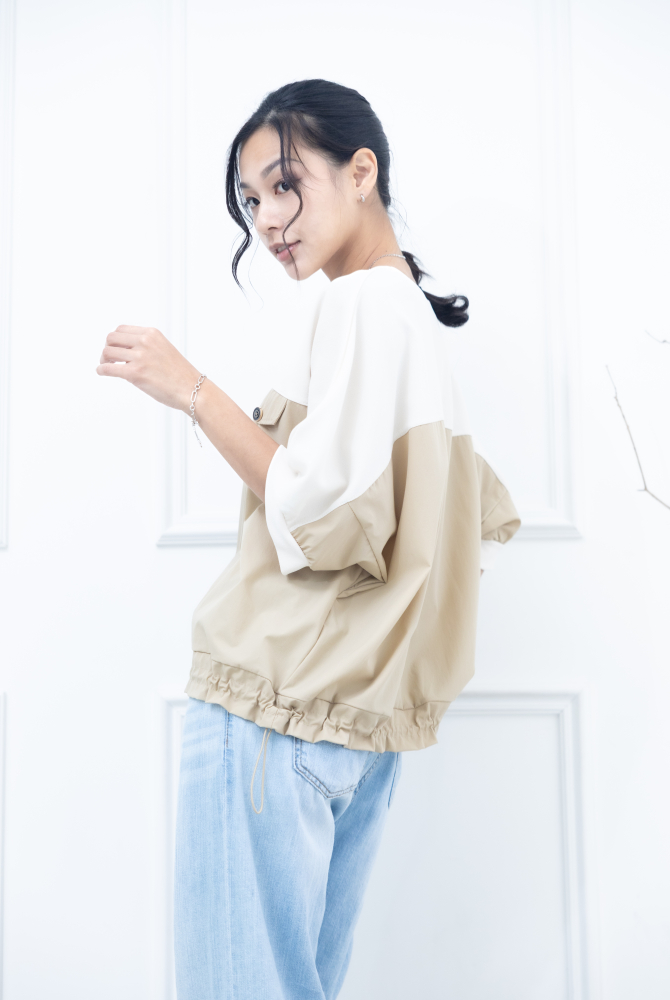 반팔 拚米色假口袋上衣 / 奶茶色