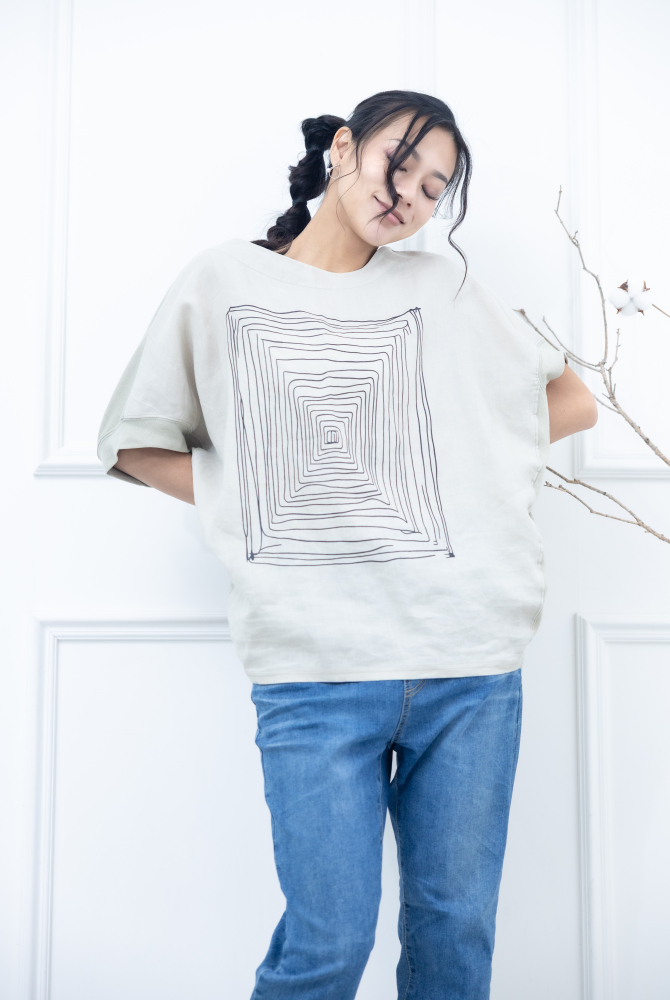 반팔 手繪方形迷宮短袖上衣 / 淺綠色