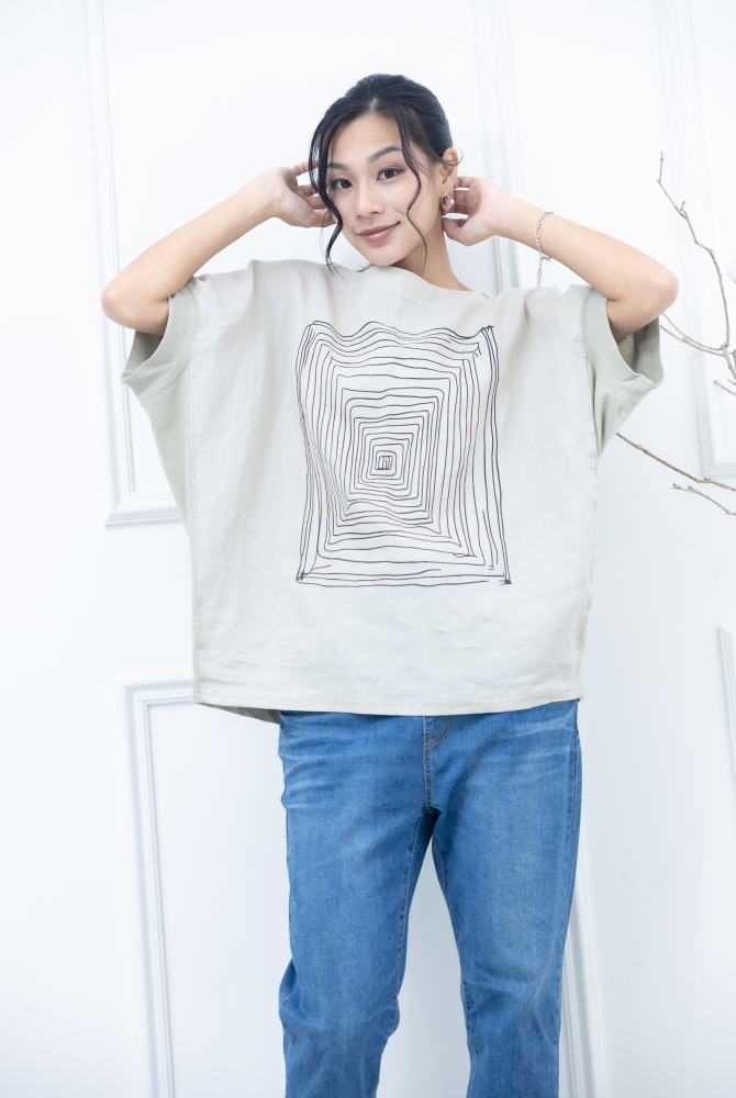 반팔 手繪方形迷宮短袖上衣 / 淺綠色