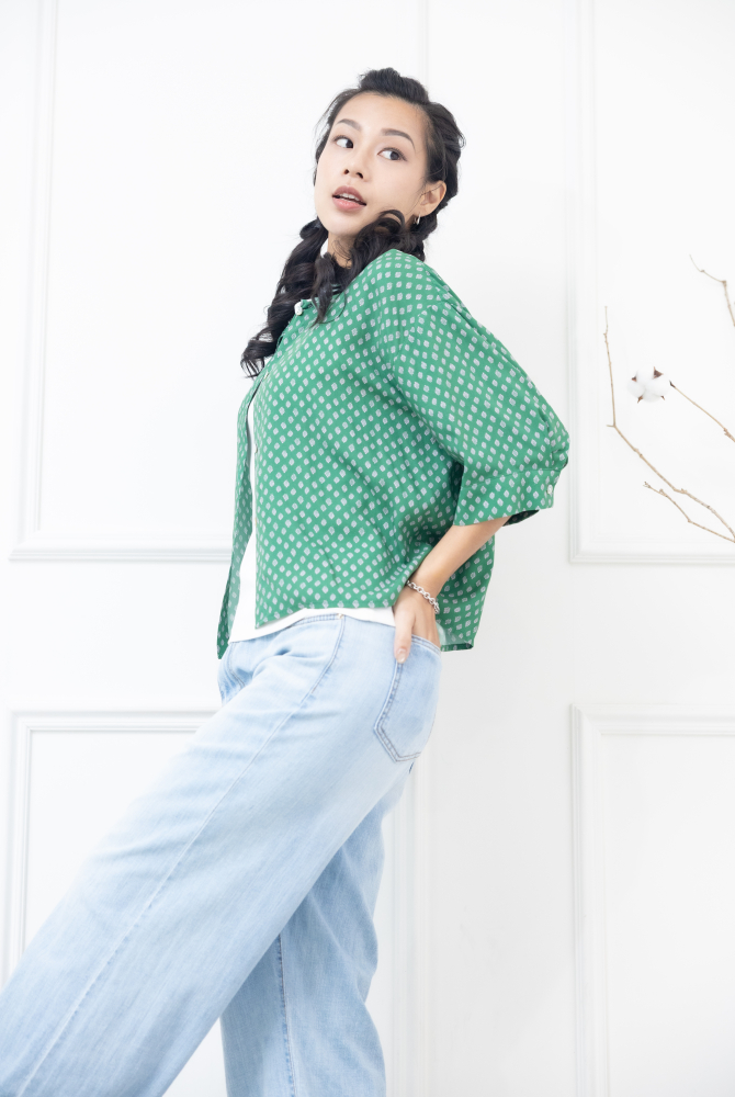 긴팔 滿版小葉子短版休閒襯衫 / 綠色