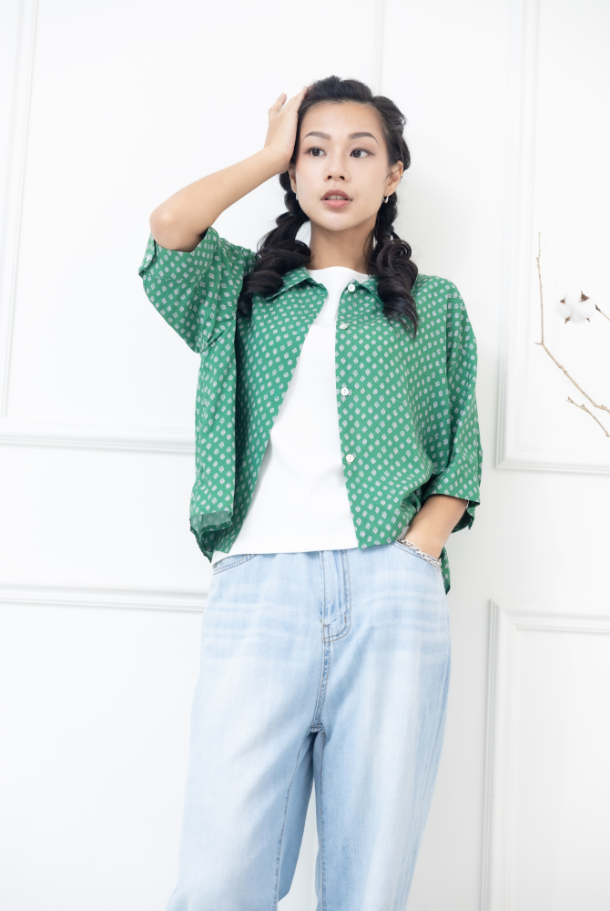 긴팔 滿版小葉子短版休閒襯衫 / 綠色