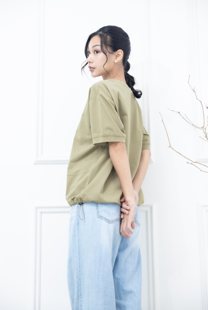 반팔 藝術畫框下擺抽繩上衣 / 綠色