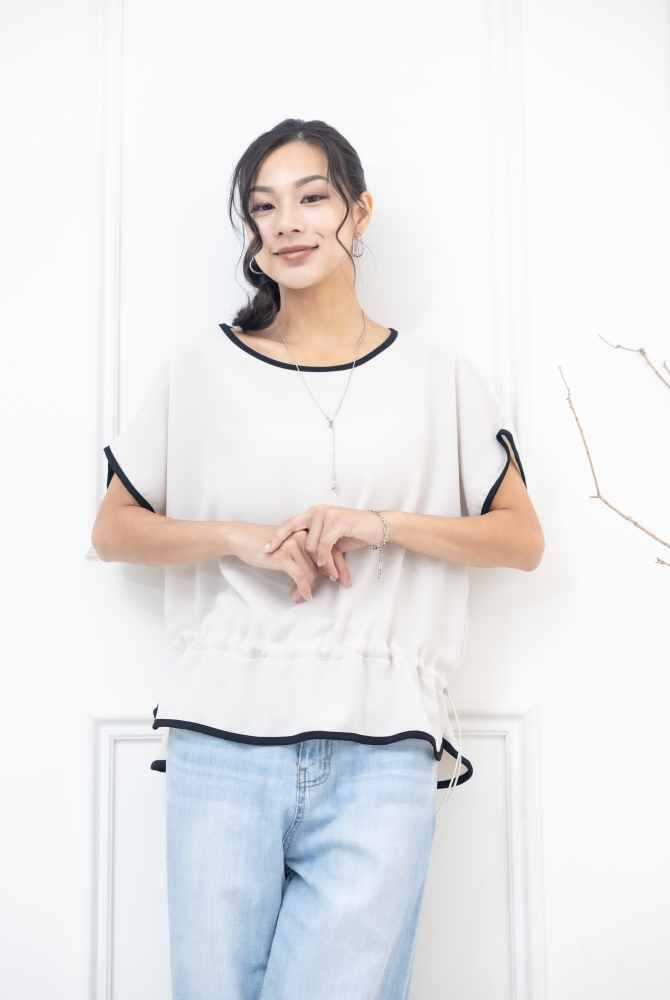 반팔 黑邊氣質拼接上衣 / 米色