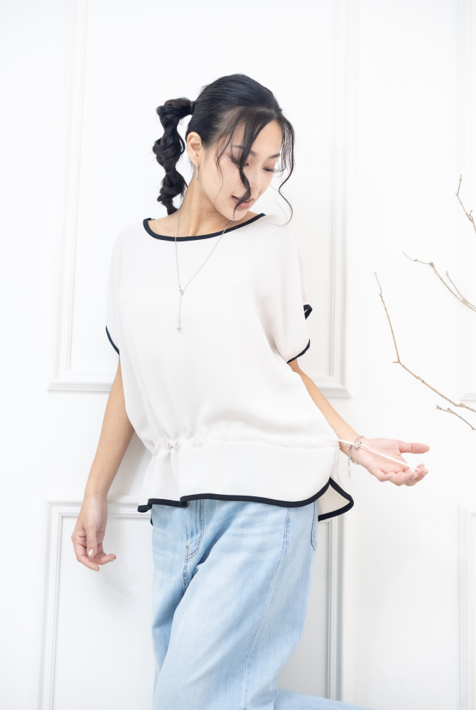 반팔 黑邊氣質拼接上衣 / 米色