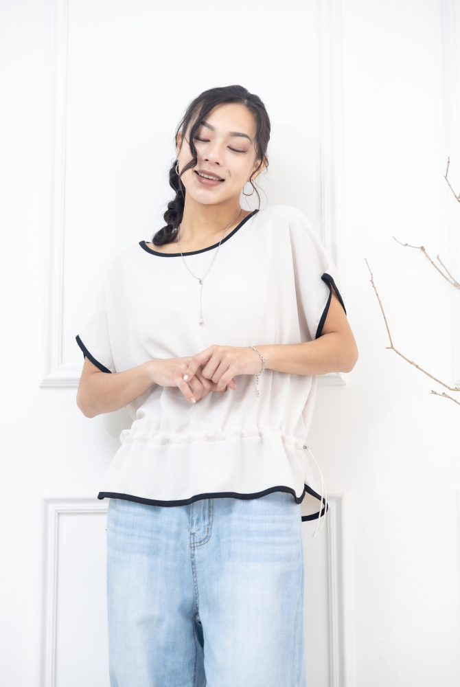 반팔 黑邊氣質拼接上衣 / 米色