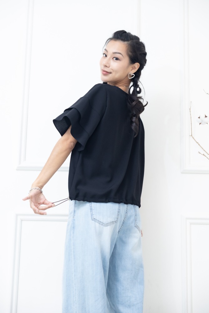 반팔荷葉袖素T上衣/ 黑色