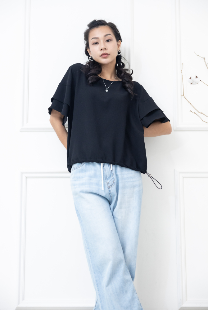 반팔荷葉袖素T上衣/ 黑色