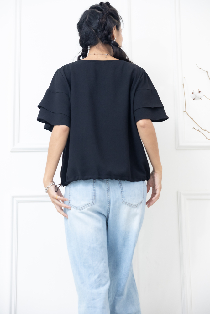 반팔荷葉袖素T上衣/ 黑色