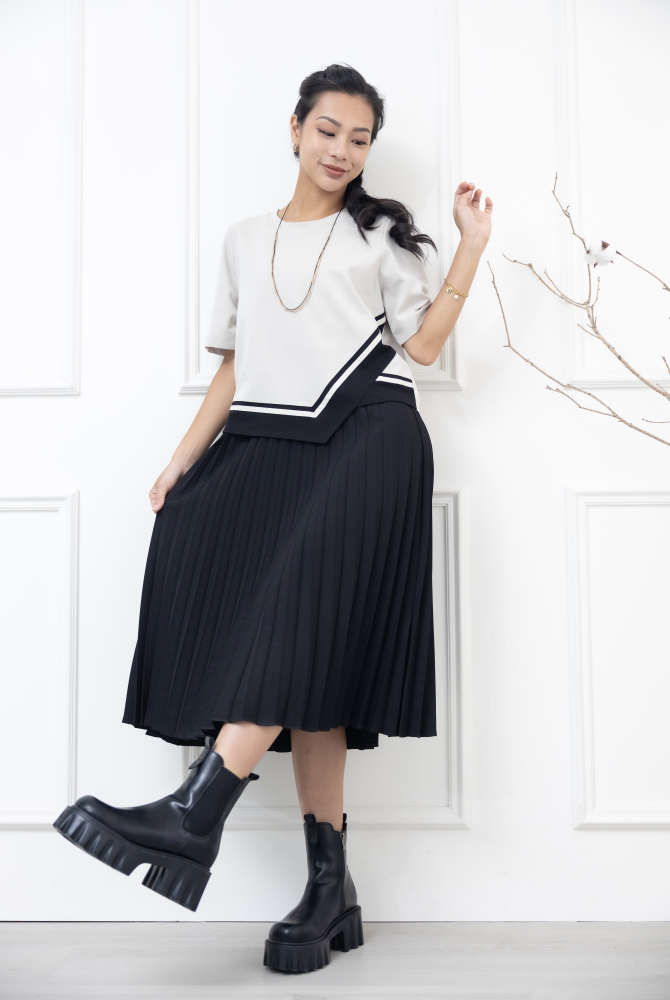 원피스 拼接V條壓褶假兩件洋裝/ 杏色 黑色壓褶