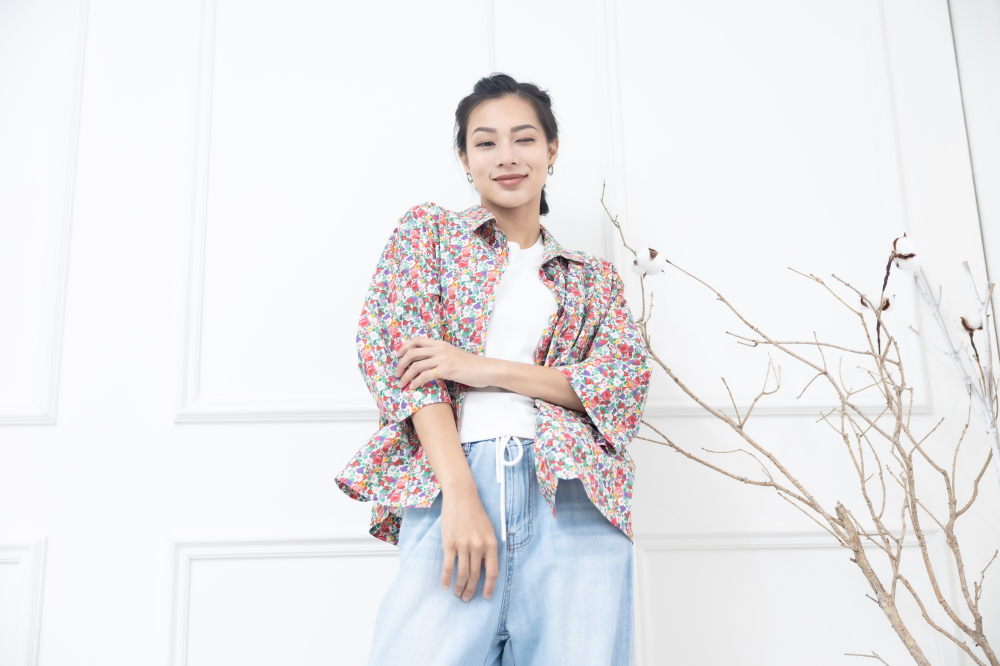 반팔 多彩花繪襯衫/ 紅色