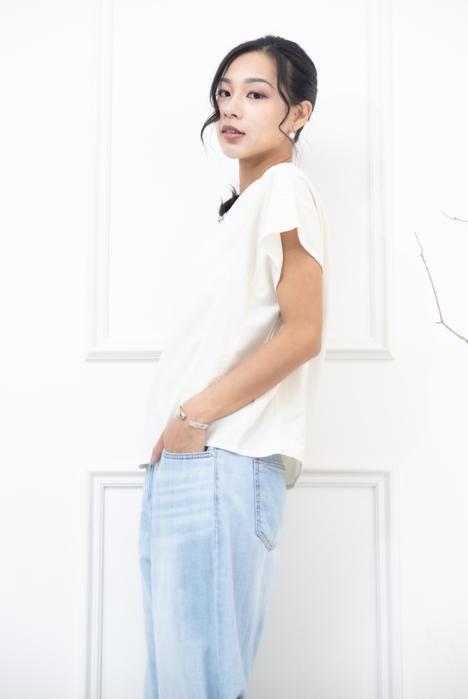 반팔 米色壓紋拼接小蓋袖上衣/ 米色