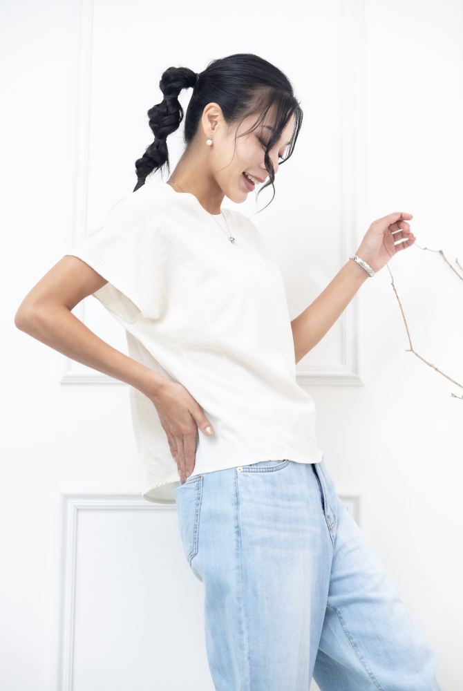 반팔 米色壓紋拼接小蓋袖上衣/ 米色