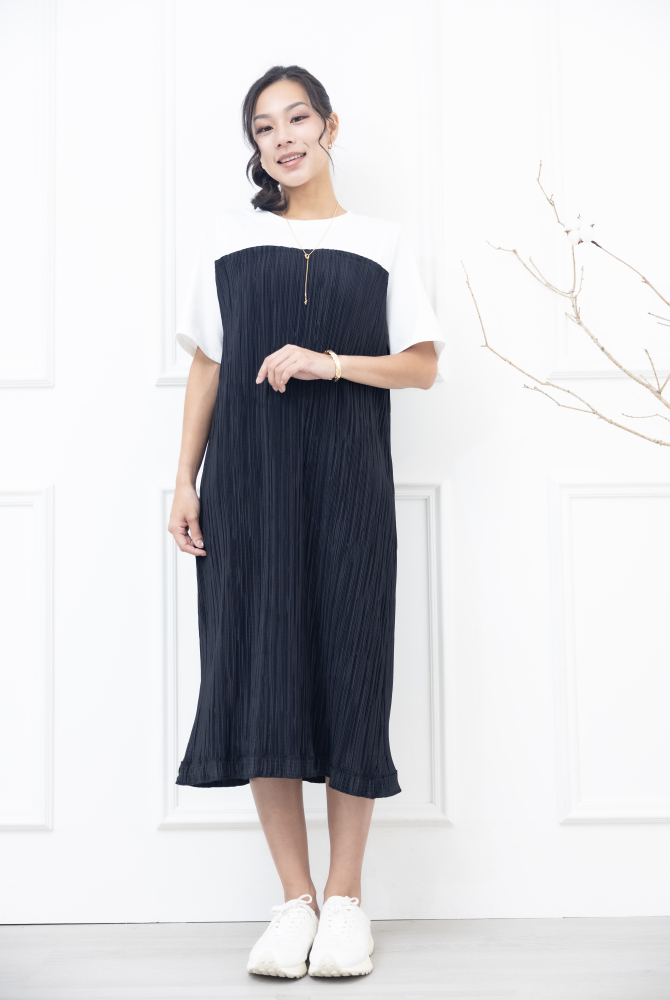 원피스白黑拼接百褶洋裝/ 黑色