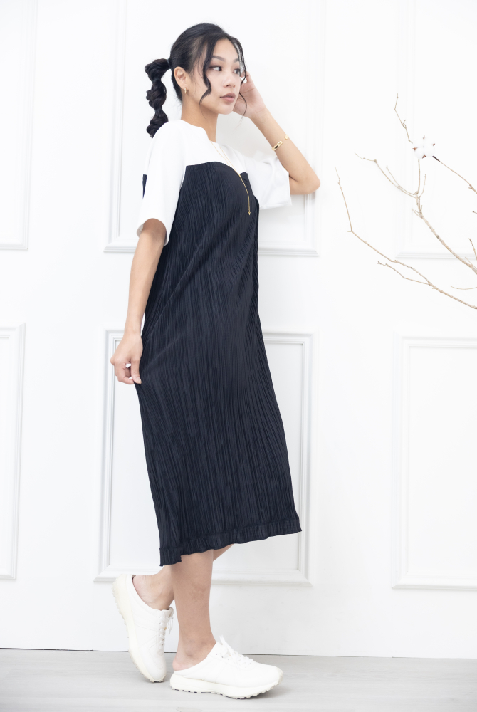 원피스白黑拼接百褶洋裝/ 黑色