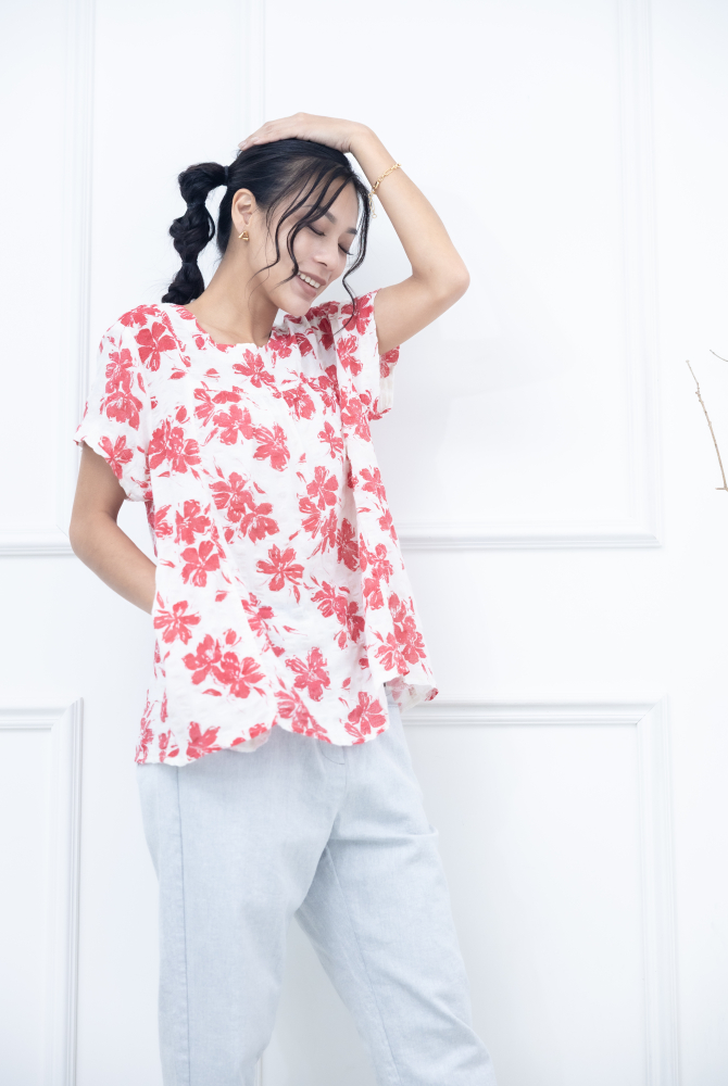 반팔 紅花紋皺摺棉麻上衣 / 米色