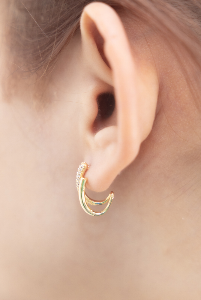 귀걸이 彎曲U字型小鋯石耳環 / 金色